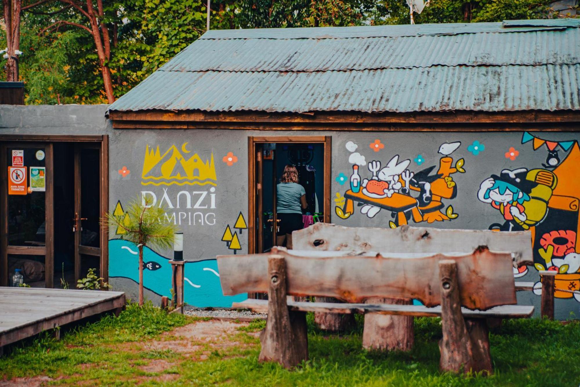 Danzi Camping Tiny House Rize Ngoại thất bức ảnh